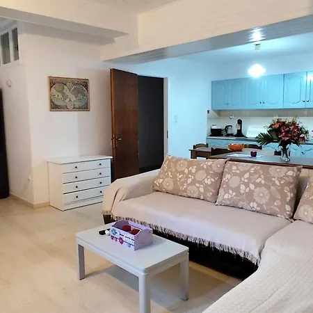 アパート ευρύχωρο και άνετο στην ιτέα Joanna's Kirra