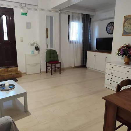 Apartment ευρύχωρο και άνετο στην ιτέα Joanna's Kirra